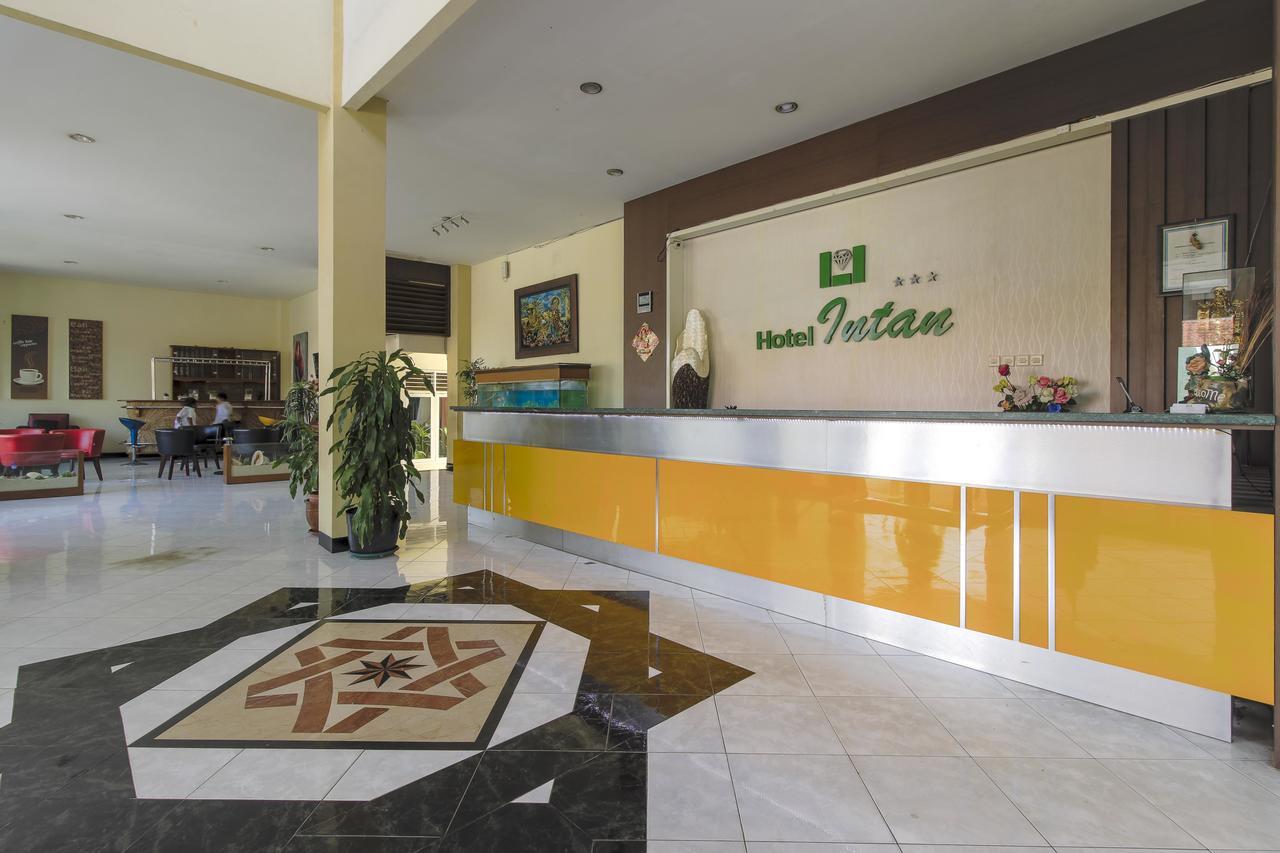 Reddoorz Plus Near Grage City Mall Cirebon Exterior photo