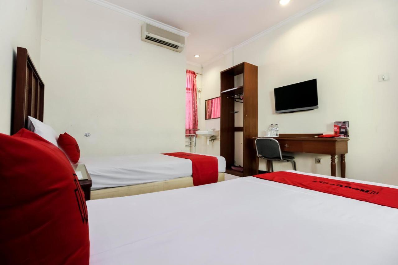 Reddoorz Plus Near Grage City Mall Cirebon Exterior photo