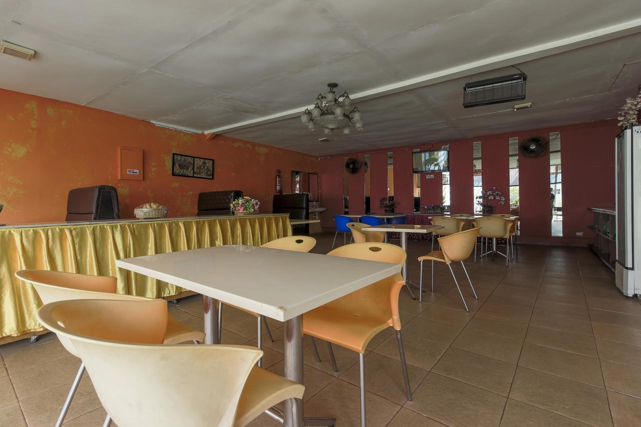 Reddoorz Plus Near Grage City Mall Cirebon Exterior photo